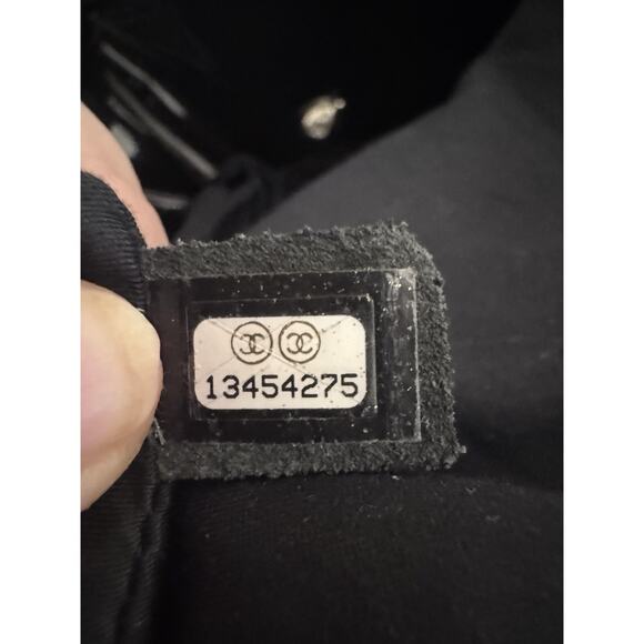 Authentic Chanel patent Leather Black Bon Bon Tote EUC Size Large Hard To Find - Picture 9 of 9